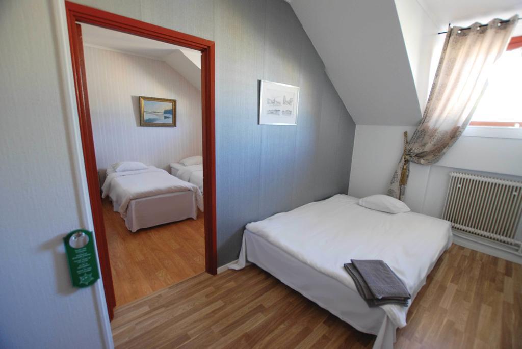 Avesta Stadshotell Bagian luar foto
