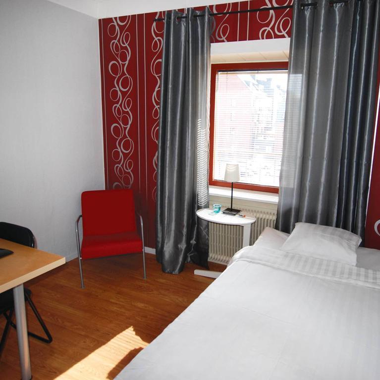 Avesta Stadshotell Bagian luar foto